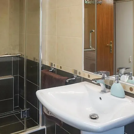 Stunning In W/ Wifi And 3 Bedrooms Apartment Siófok