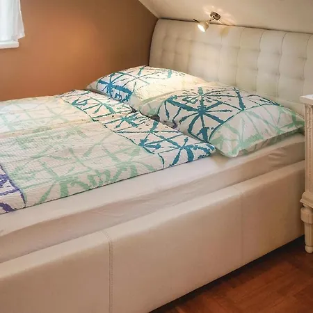 Stunning In W/ Wifi And 3 Bedrooms Apartman Siófok