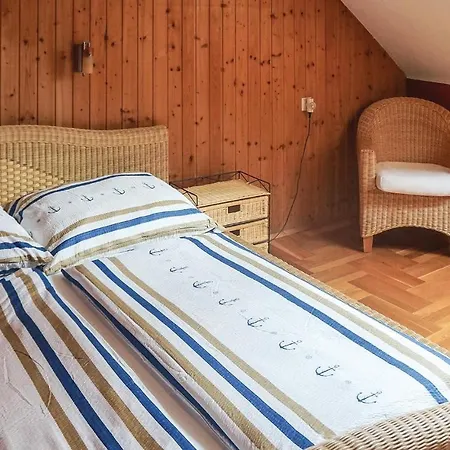 Stunning In W/ Wifi And 3 Bedrooms Apartman Siófok