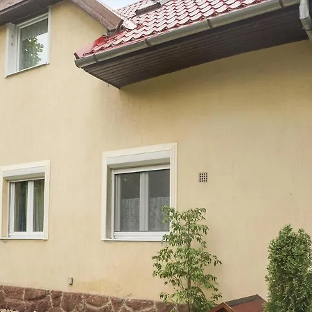 Apartman Stunning In W/ Wifi And 3 Bedrooms *