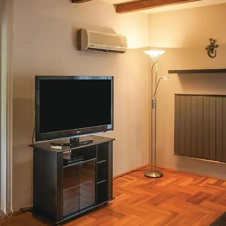 Stunning In W/ Wifi And 3 Bedrooms